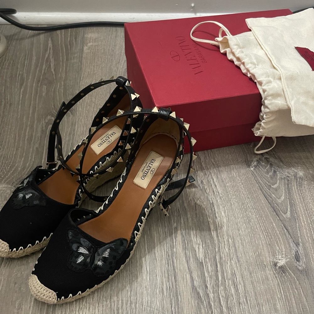 Valentino wedges